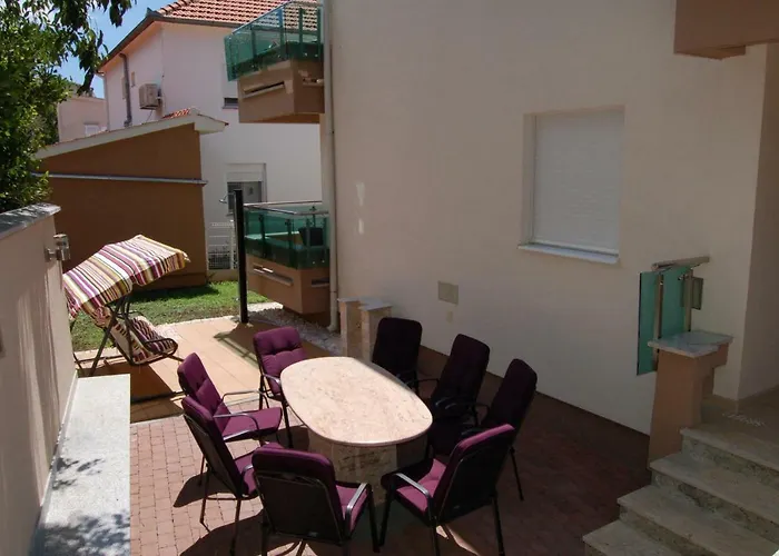 Maison d'hôtes Family Sveti Filip i Jakov